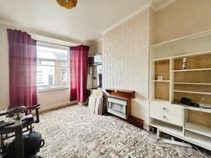 Living Room- click for photo gallery